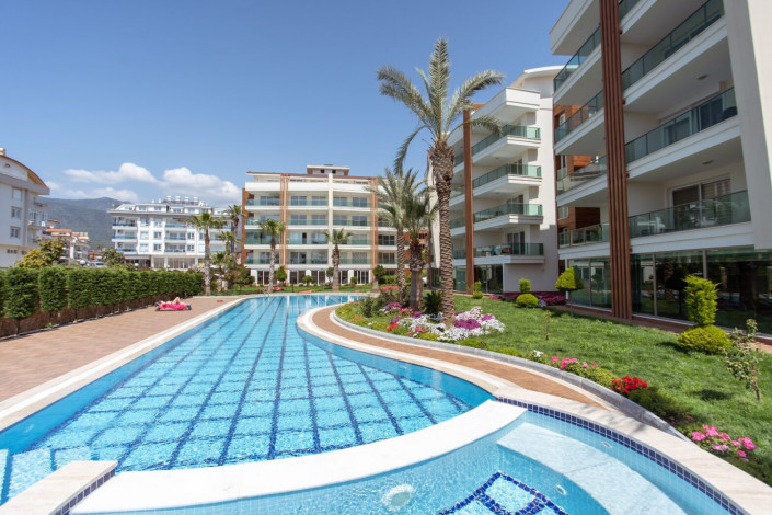 Пентхаус планировки 3+1 в комплексе с развитой инфраструктурой в Обе, 145 м2 - Ракурс 2