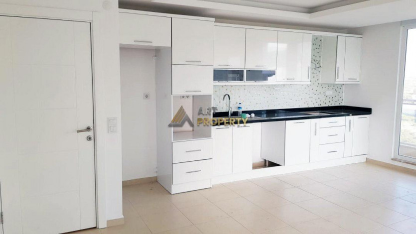 Трехкомнатная квартира 2+1 в жилом комплексе с богатой инфраструктурой в районе Авсалар, 110м2 - Ракурс 6