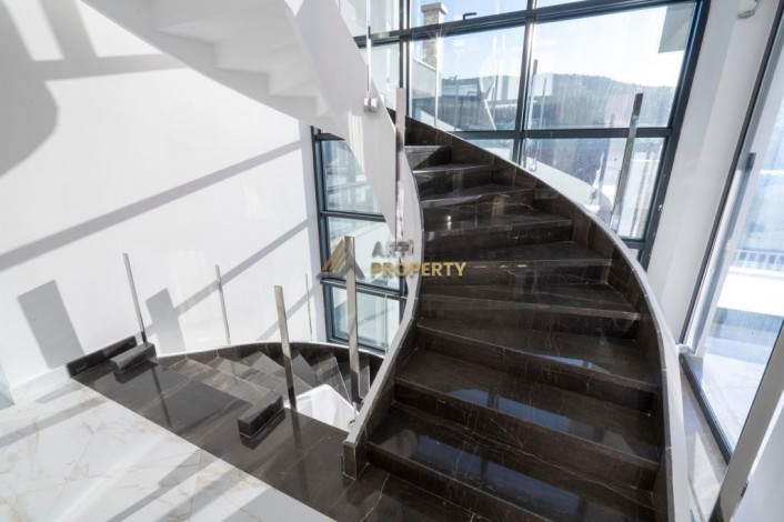 Виллы 7+1 в новом комплексе в Каргыджаке, 390 м2 - Ракурс 2