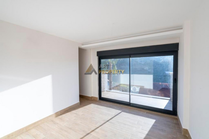 Виллы 7+1 в новом комплексе в Каргыджаке, 390 м2 - Ракурс 20