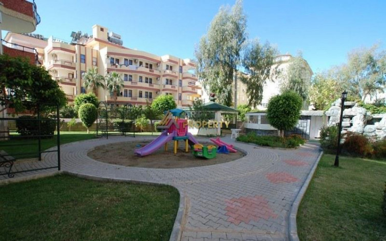 Трехкомнатная квартира в 300 метрах от Средиземного моря в районе Оба, 110 м2 - Ракурс 2