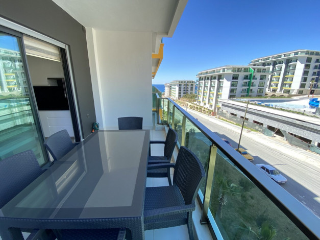 Две квартиры 2+1 в комплексе на первой линии моря, 100 м2 - Ракурс 8