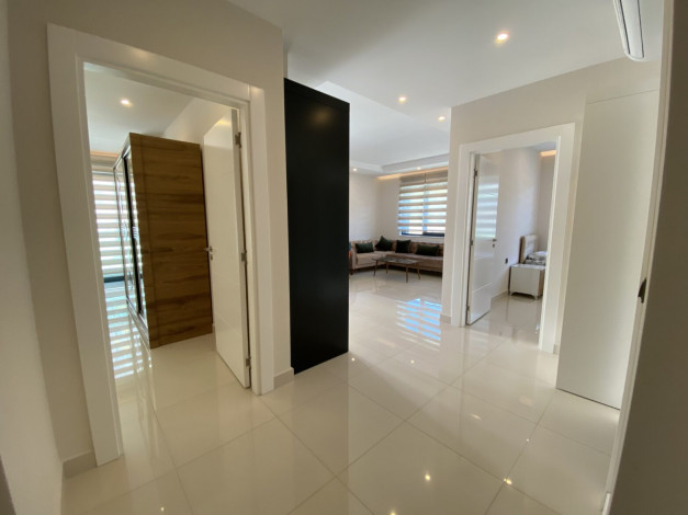 Две квартиры 2+1 в комплексе на первой линии моря, 100 м2 - Ракурс 13