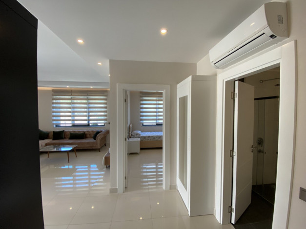 Две квартиры 2+1 в комплексе на первой линии моря, 100 м2 - Ракурс 14