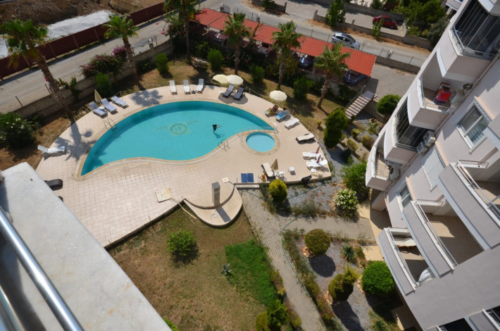 Квартира с мебелью 2+1 на первой линии в Махмутларе, 110 м2 - Ракурс 2