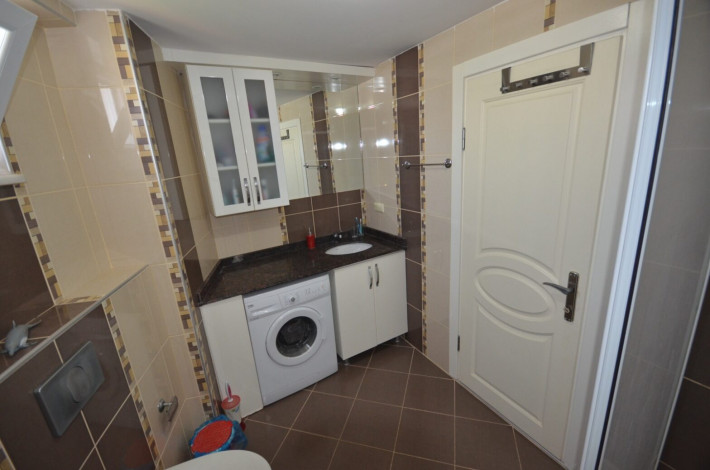 Квартира с мебелью 2+1 на первой линии в Махмутларе, 110 м2 - Ракурс 6