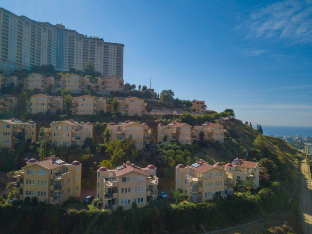 Светлые двухуровневые апартаменты 2+1 в отличном комплексе в районе Каргыджак, 137 м2 - Ракурс 17