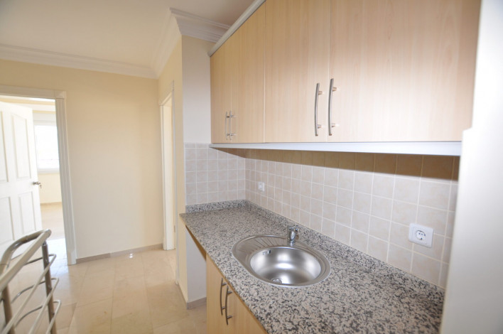 Пятикомнатная квартира-дуплекс с видом на море и горы в районе Махмутлар, 200 м2 - Ракурс 19