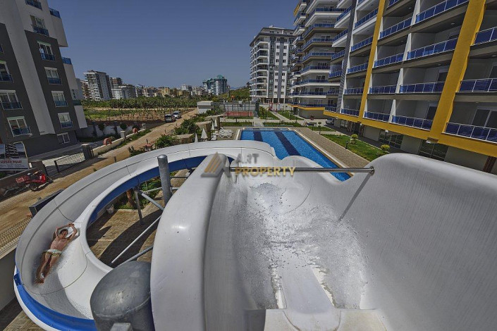 Трехкомнатная квартира в комплексе с хорошей инфраструктурой в районе Махмутлар, 200 м2 - Ракурс 17