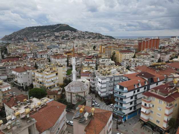 Большая трехуровневая квартира с видом на море и горы в районе Каргыджак, 267 м2 - Ракурс 11