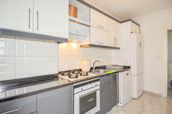 Полностью меблированная квартира 2+1 с видом на горы в районе Алании, 125м2 - Ракурс 6