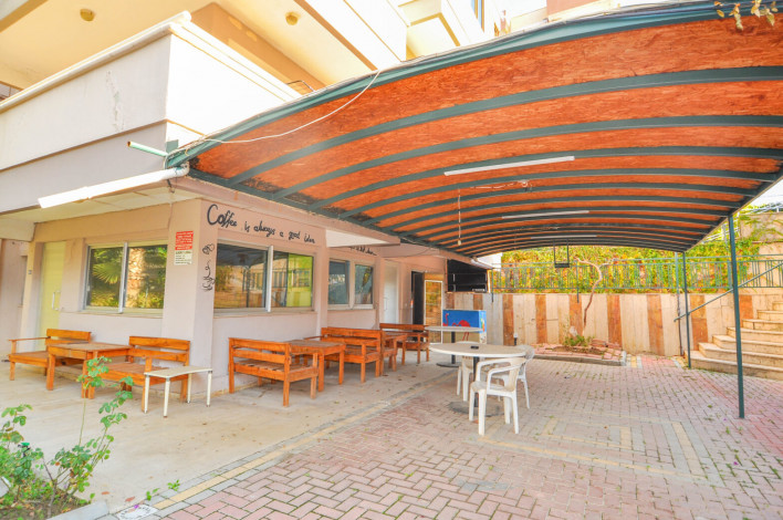 Двухкомнатная квартира на первой линии с современной мебелью в Махмутлар, 65 м2 - Ракурс 3