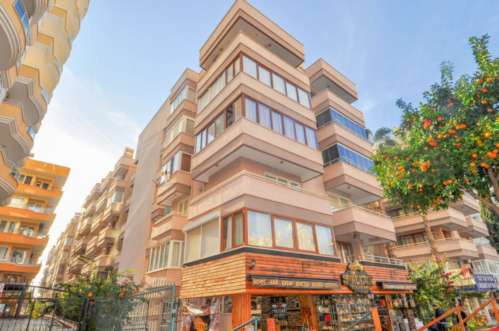 Двухкомнатная квартира на первой линии с современной мебелью в Махмутлар, 65 м2 - Ракурс 4