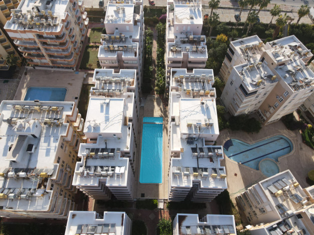 Двухкомнатная квартира на первой линии с современной мебелью в Махмутлар, 65 м2 - Ракурс 9