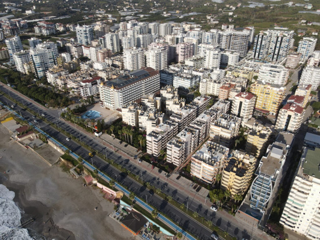 Двухкомнатная квартира на первой линии с современной мебелью в Махмутлар, 65 м2 - Ракурс 10