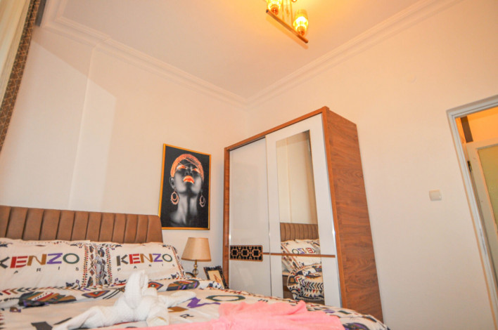 Двухкомнатная квартира на первой линии с современной мебелью в Махмутлар, 65 м2 - Ракурс 18