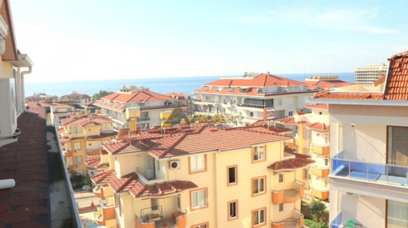 Трехкомнатный дуплекс с частичным видом на море в районе Кестель, 165 м2 - Ракурс 2