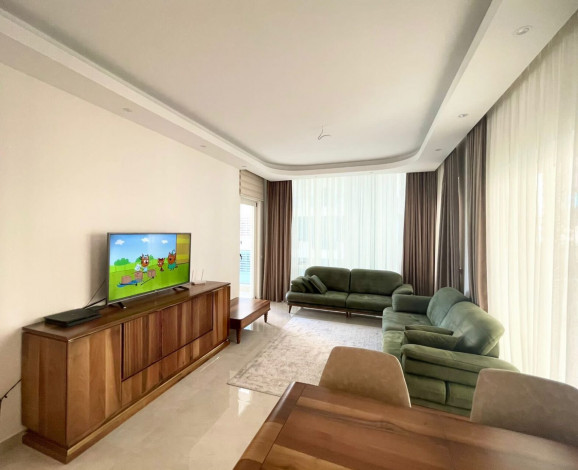 Трехкомнатная квартира в одном из больших комплексов района Махмтулар, 120 м2 - Ракурс 10