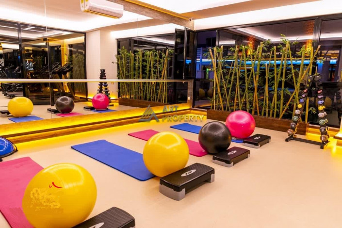 Трехкомнатная квартира в одном из больших комплексов района Махмтулар, 120 м2 - Ракурс 25