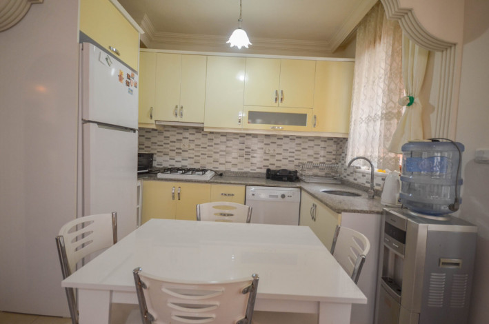 Меблированная трехкомнатная квартира в районе Махмутлар, 90 м2 - Ракурс 9