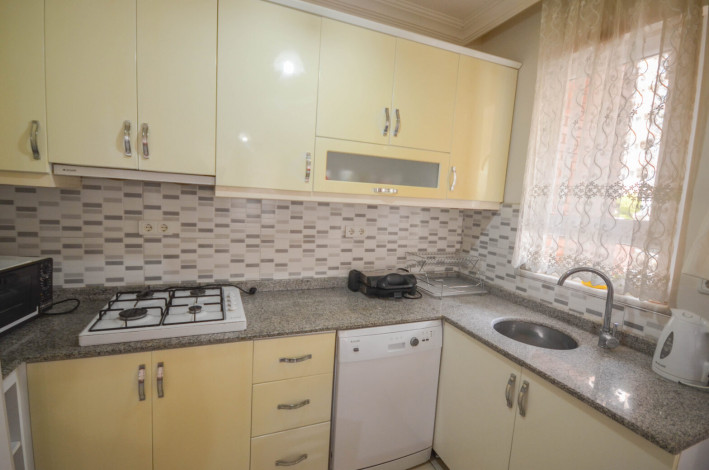 Меблированная трехкомнатная квартира в районе Махмутлар, 90 м2 - Ракурс 11