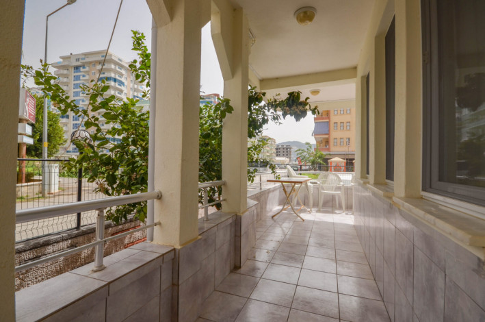 Меблированная трехкомнатная квартира в районе Махмутлар, 90 м2 - Ракурс 13