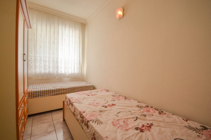 Меблированная трехкомнатная квартира в районе Махмутлар, 90 м2 - Ракурс 16