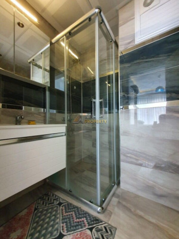 Мебелированный дуплекс 3+1 с видом на море и горы в районе Махмутлар, 170м - Ракурс 4