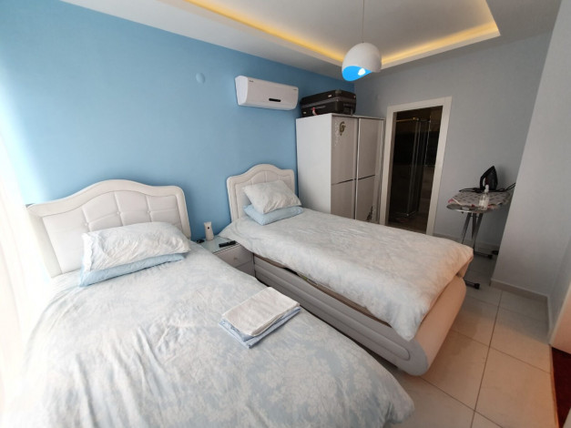 Мебелированный дуплекс 3+1 с видом на море и горы в районе Махмутлар, 170м - Ракурс 5