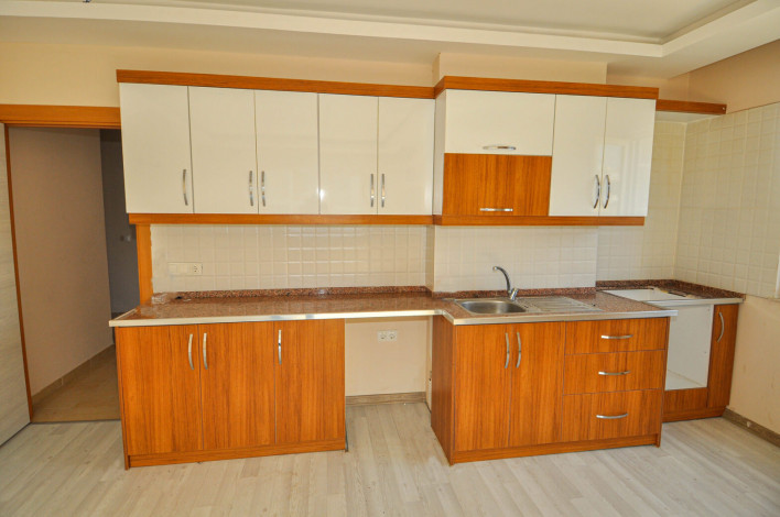 Просторная трехкомнатная квартира в 350 метрах от моря в Махмутлар, 115 м2 - Ракурс 7