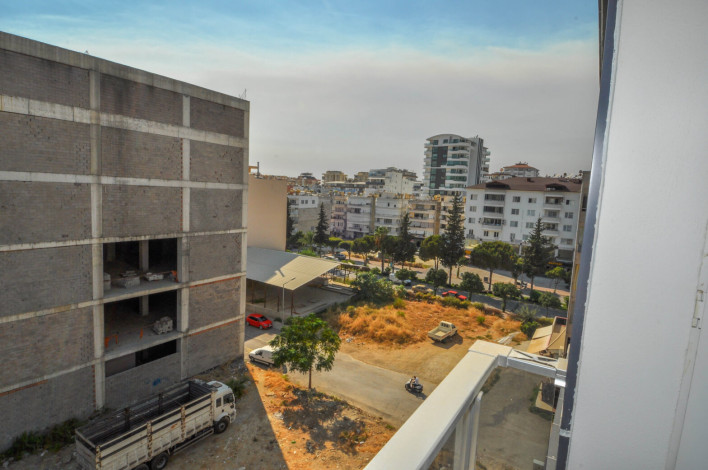 Просторная трехкомнатная квартира в 350 метрах от моря в Махмутлар, 115 м2 - Ракурс 8