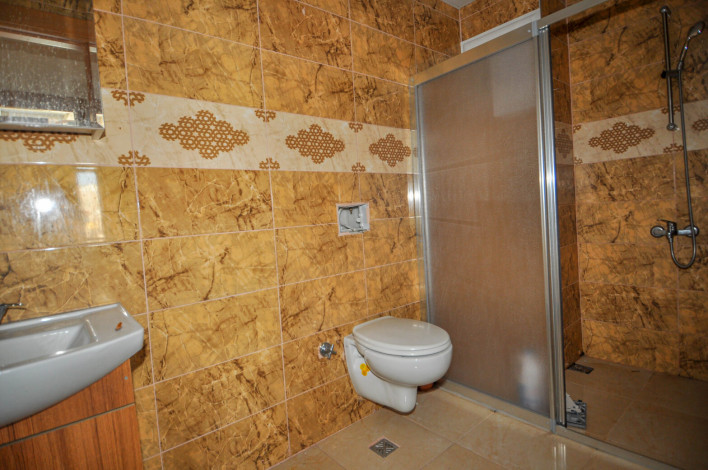 Просторная трехкомнатная квартира в 350 метрах от моря в Махмутлар, 115 м2 - Ракурс 14