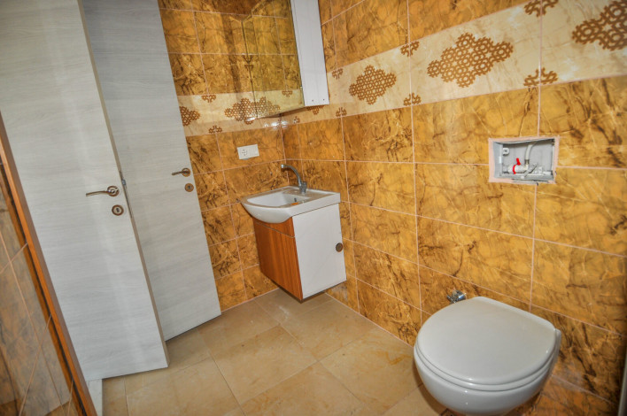 Просторная трехкомнатная квартира в 350 метрах от моря в Махмутлар, 115 м2 - Ракурс 15