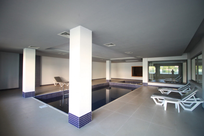 Квартиры 1+1 и 2+1 на первой линии моря в районе Махмутлар, 55 -100 м2 - Ракурс 3