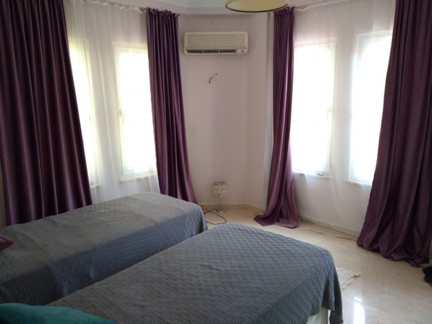 Двухэтажная вилла 3+1 в комплексе вилл в районе Каргыджак, 220 м2 - Ракурс 8