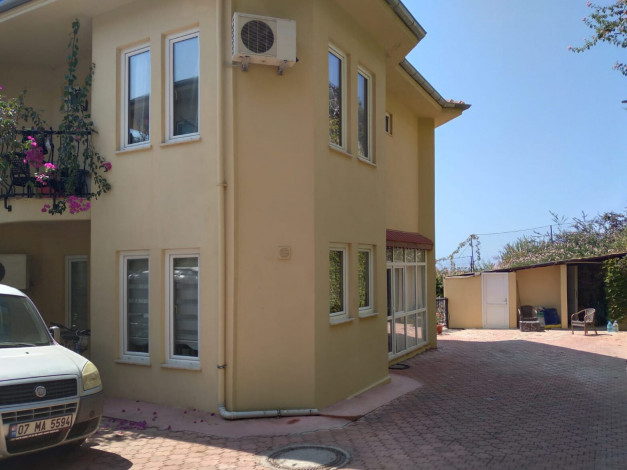 Двухэтажная вилла 3+1 в комплексе вилл в районе Каргыджак, 220 м2 - Ракурс 11