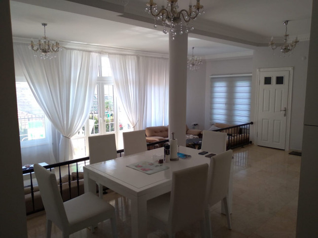 Двухэтажная вилла 3+1 в комплексе вилл в районе Каргыджак, 220 м2 - Ракурс 14