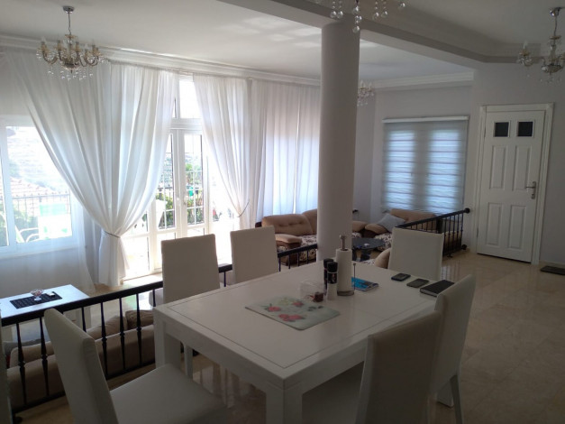 Двухэтажная вилла 3+1 в комплексе вилл в районе Каргыджак, 220 м2 - Ракурс 20