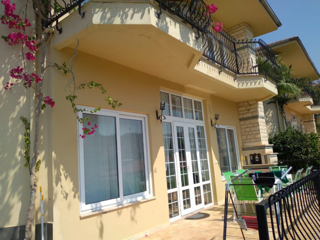 Двухэтажная вилла 3+1 в комплексе вилл в районе Каргыджак, 220 м2 - Ракурс 35