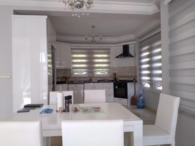 Двухэтажная вилла 3+1 в комплексе вилл в районе Каргыджак, 220 м2 - Ракурс 39