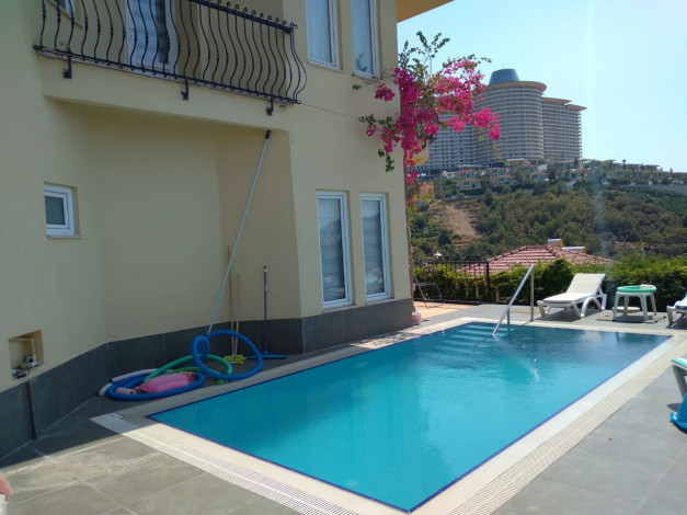 Двухэтажная вилла 3+1 в комплексе вилл в районе Каргыджак, 220 м2 - Ракурс 50