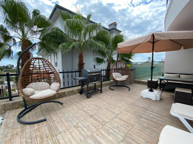 Дублекс 3+1 с выходом в сад с бассейном в Авсалларе, 220 м2 - Ракурс 3