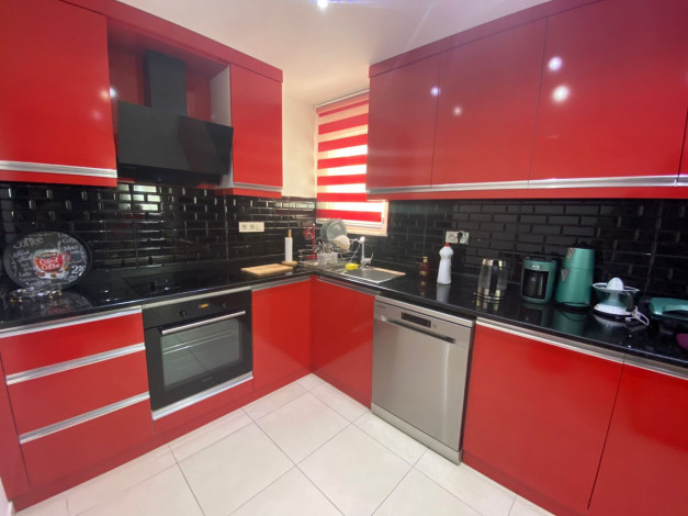 Дублекс 3+1 с выходом в сад с бассейном в Авсалларе, 220 м2 - Ракурс 17