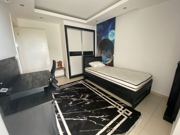 Дублекс 3+1 с выходом в сад с бассейном в Авсалларе, 220 м2 - Ракурс 20