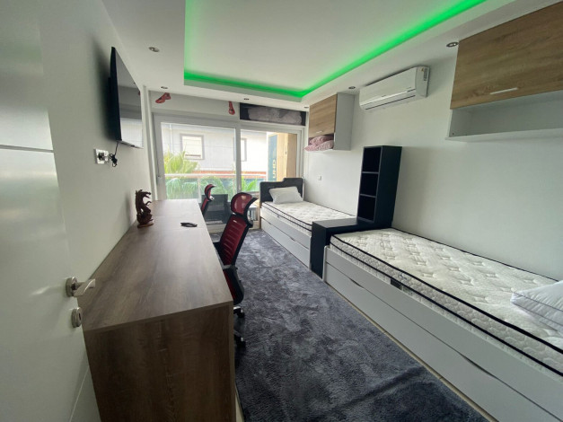 Дублекс 3+1 с выходом в сад с бассейном в Авсалларе, 220 м2 - Ракурс 21