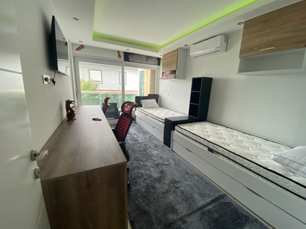 Дублекс 3+1 с выходом в сад с бассейном в Авсалларе, 220 м2 - Ракурс 23