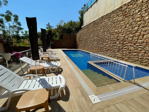 Квартира 3+1 в районе Кестель с частичным видом на море, 250 м2 - Ракурс 11