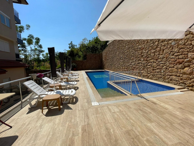 Квартира 3+1 в районе Кестель с частичным видом на море, 250 м2 - Ракурс 15