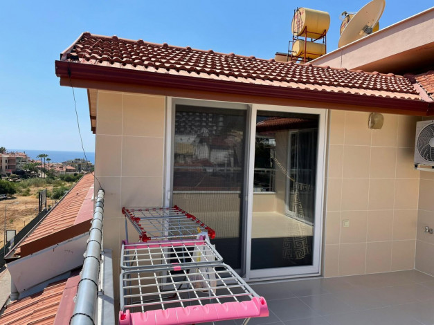 Квартира 3+1 в районе Кестель с частичным видом на море, 250 м2 - Ракурс 16