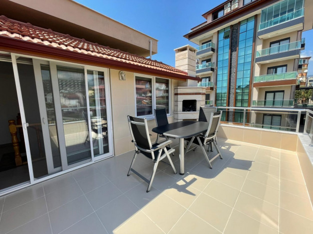 Квартира 3+1 в районе Кестель с частичным видом на море, 250 м2 - Ракурс 25